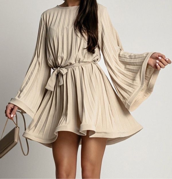 Cinnamon pleated dress