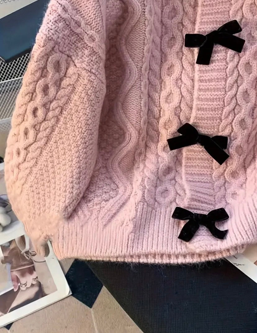 Brownie bow pullover